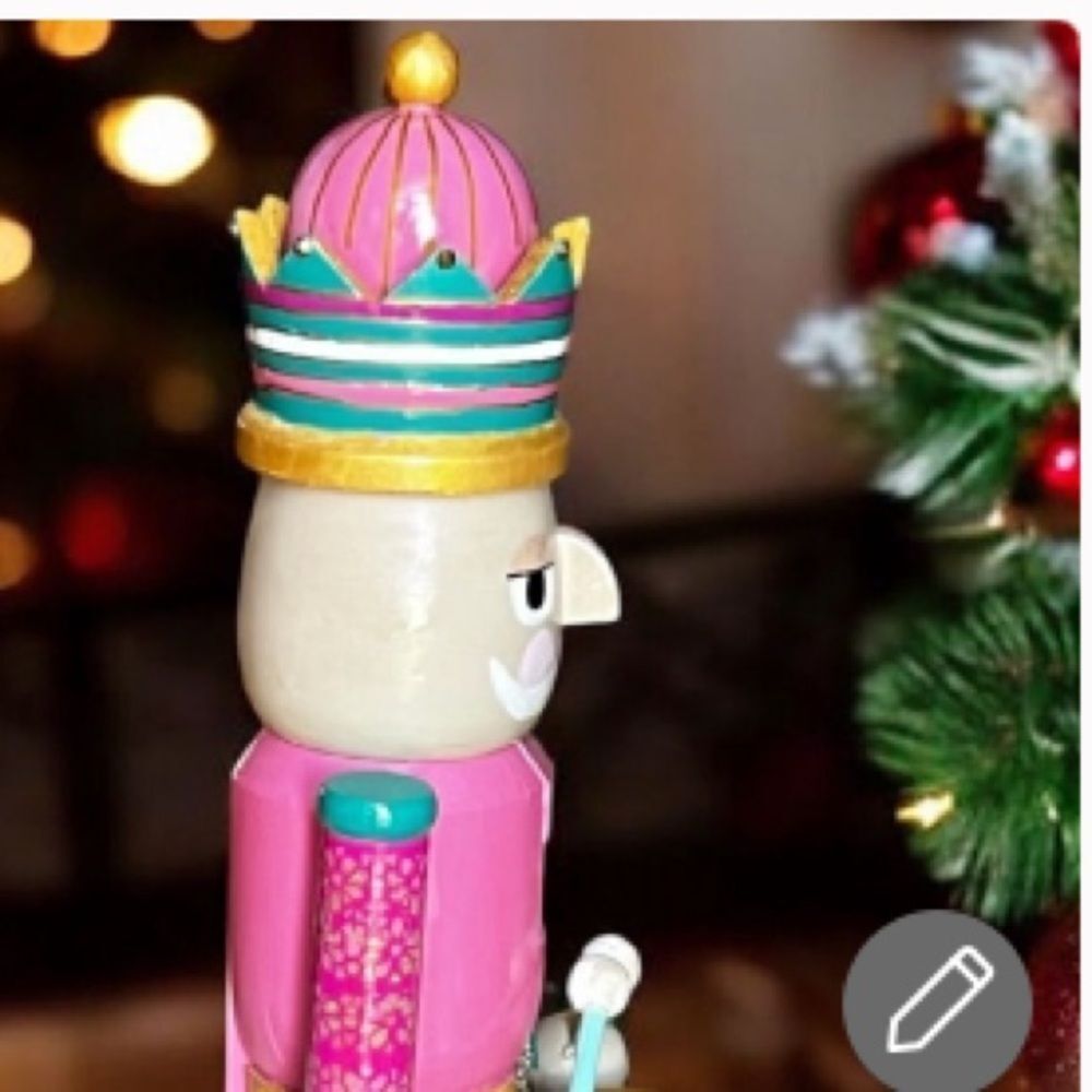 Hand Crafted Colorful Nutcracker Drum Major 18”h - Picture 9 of 10